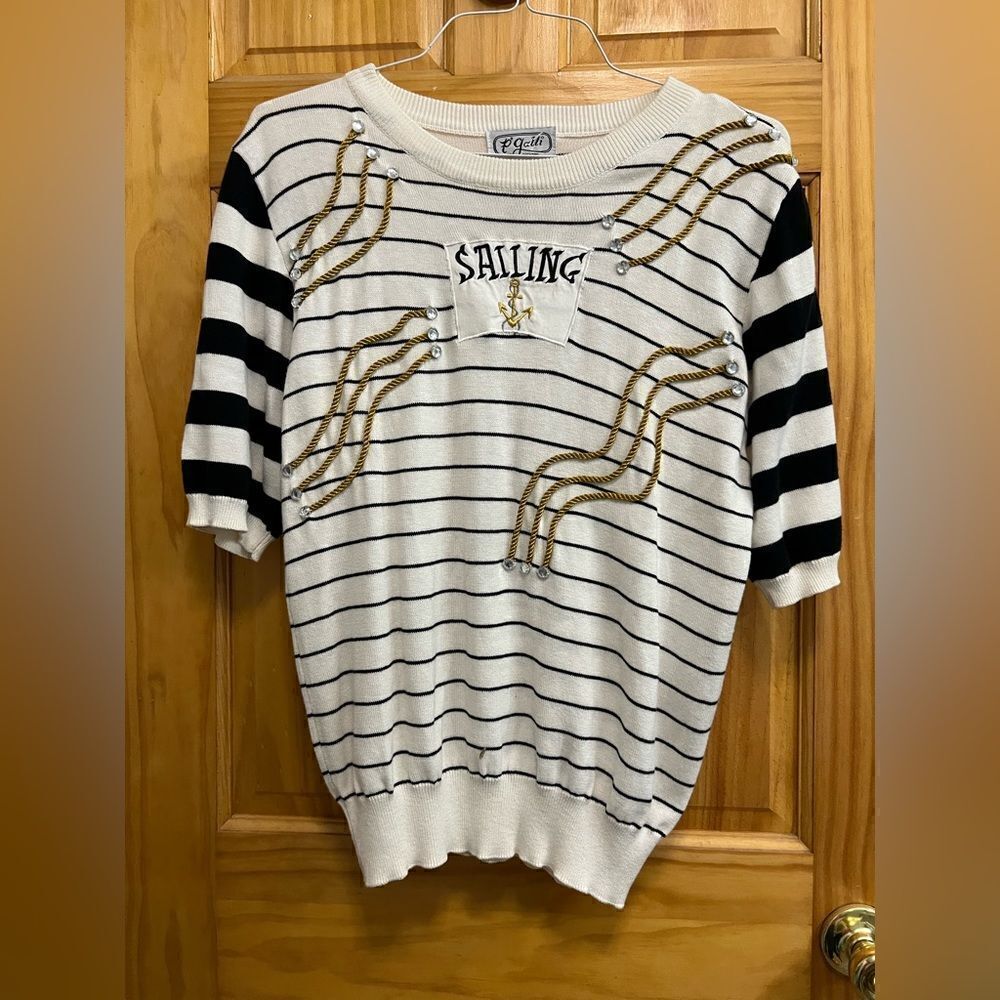 P. Galli designs sailing summer sweater size L with row accents